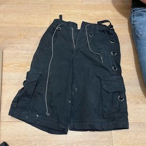 Black oversized shorts